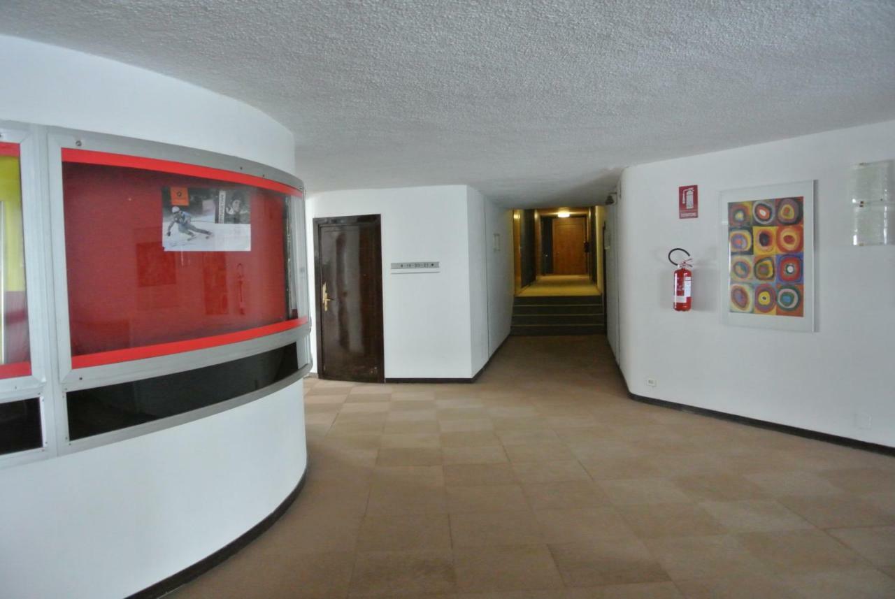 ברויל-קרוויניה Complesso I Dadi - Residence Cielo Alto - Alberto 21 מראה חיצוני תמונה
